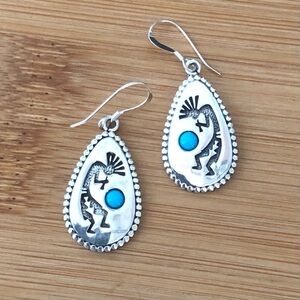 $62 Navajo Running Bear Native American Estate Earrings Sterling Silver RB 92